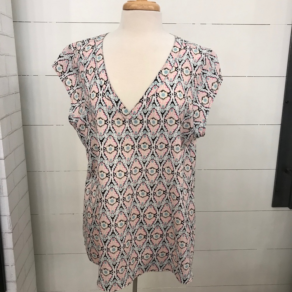 NWT Daniel Rainn Printed Sleeveless Blouse